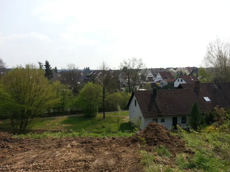 Ausblick in Süden - Grundstück kaufen in Eckental - *** Preisreduzierung - ca. 16,7 % *** Vollerschlossenes Baugrundstück in Eckental (Raum Erlangen & Nürnberg)
