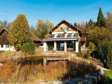Das Haus im grünen Paradies - Land- und Forstwirtschaft kaufen in Osterhofen - Gergweis - Landsitz (ehemaliges Sacherl) in der Waldnatur in absoluter Alleinlage Nähe Osterhofen