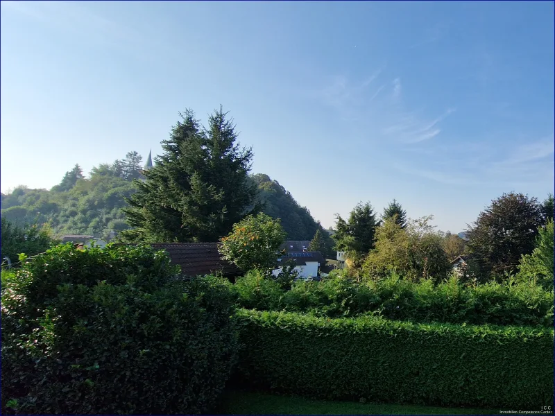 Vom Balkon der Blick nach Südost