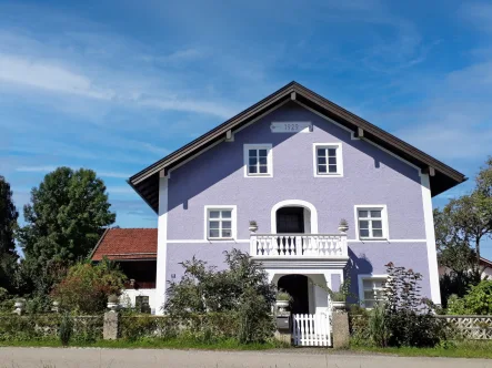 Ansicht Ost - Haus kaufen in Kienberg - Stadthausflair im Grünen: Hochwertig saniertes Anwesen mit historischem Charme und Nebengebäude