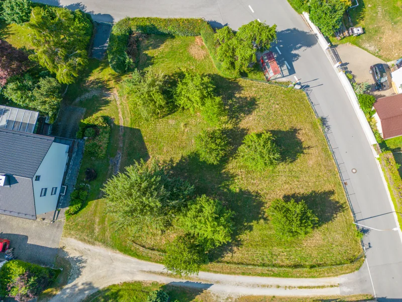 Pfarrkirchen_Kapellenweg1_Luftaufnahmen_ - Grundstück kaufen in Pfarrkirchen - Traumgrundstück ca. 1.160 qm in gehobener Wohnlage für  Ein- oder Doppelhaus mit zwei Zufahrten