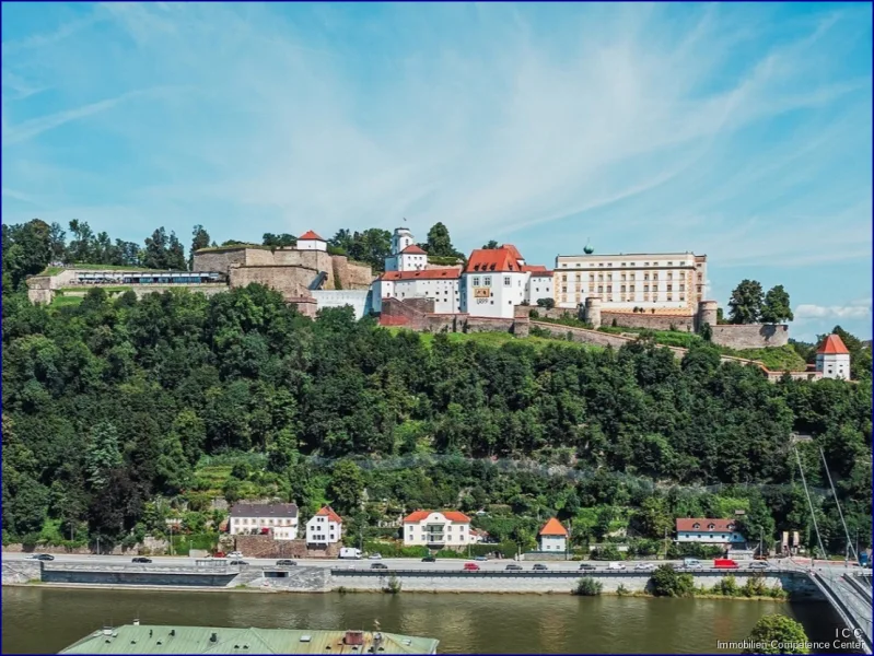 Penthouse Passau Altstadt REMAX IMMOSSA - Wohnung kaufen in Passau - Luxuriöse Dachgeschoss-Maisonette-Wohnung bester Burg-Panoramablick "Veste Oberhaus" im Herzen der Passauer Altstadt