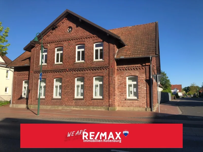 Straßenansicht - Haus kaufen in Visselhövede - Bürogebäude in bester Innenstadtlage