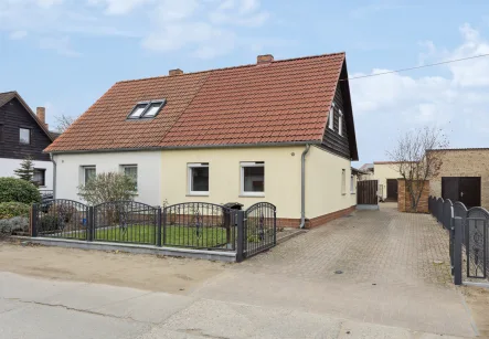 Haus Straßenansicht - Haus kaufen in Bad Freienwalde - Alt, aber nicht altmodisch!