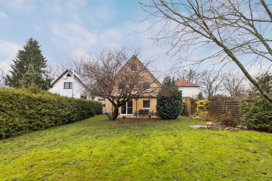 Hausansicht - Haus kaufen in Hohen Neuendorf - Einfamilienhaus mit Weitblick und viel Platz!