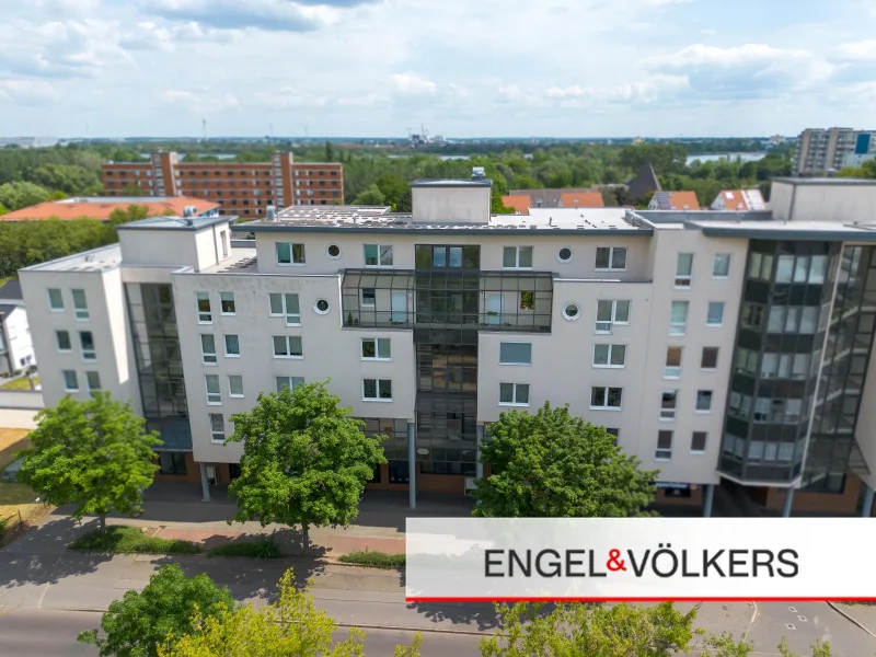  - Wohnung kaufen in Magdeburg - Großzügige 2- Zimmerwohnung mit Dachterrasse