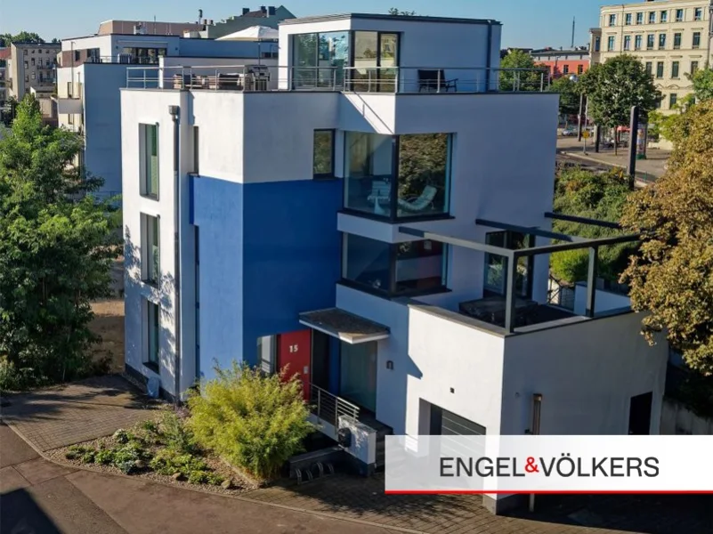  - Haus kaufen in Magdeburg - Luxuriös – Zeitlos – Bestlage -   Stadthaus mit traumhaftem Elbblick