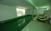 Pool und Relaxbereich