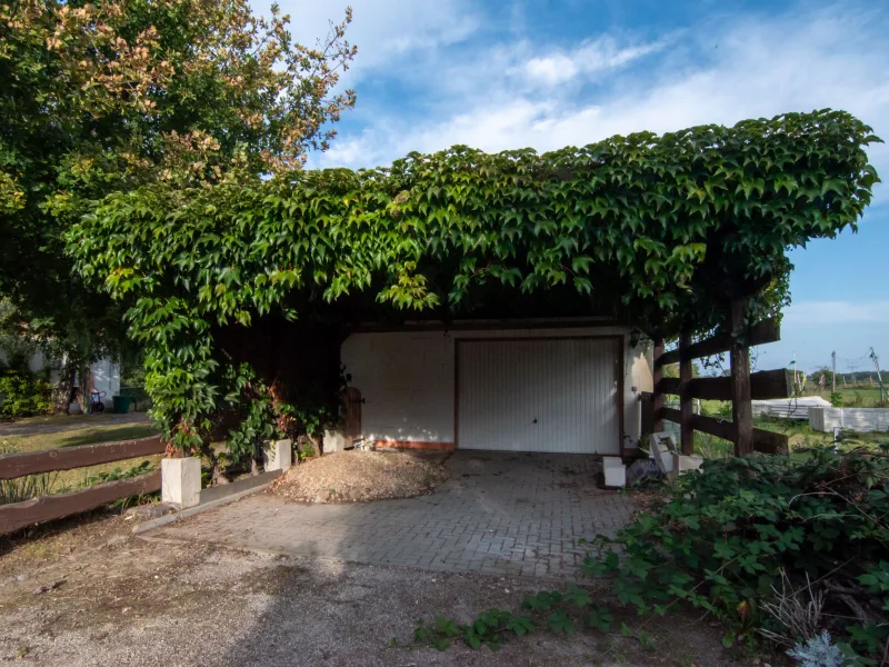 Carport