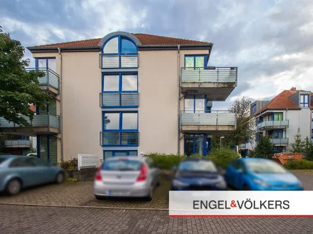  - Wohnung kaufen in Magdeburg - 2 – Raumwohnung mit Dachterrasse und Stellplatz als Kapitalanlage in Magdeburg