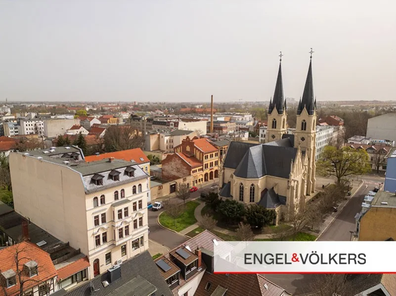  - Wohnung mieten in Magdeburg - Wunderschöne große 3-Raumwohnung direkt an der Ambrosiuskirche