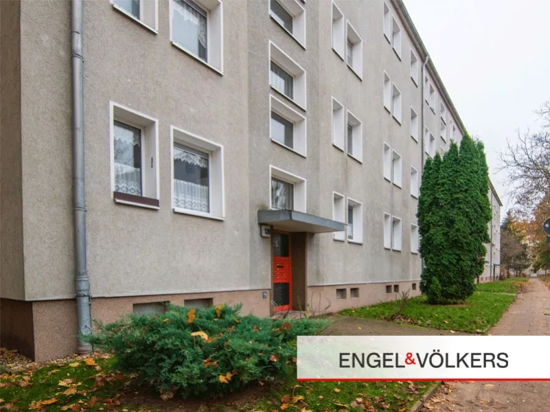  - Wohnung mieten in Magdeburg - Wunderschöne 3 - Raumwohnung in Top Lage mit Einbauküche und Balkon