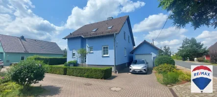 Blick Eingangsbereich - Haus kaufen in Radeburg - Wohnen Sie noch oder leben Sie schon? Charmantes EFH im Dresdner Speckgürtel!