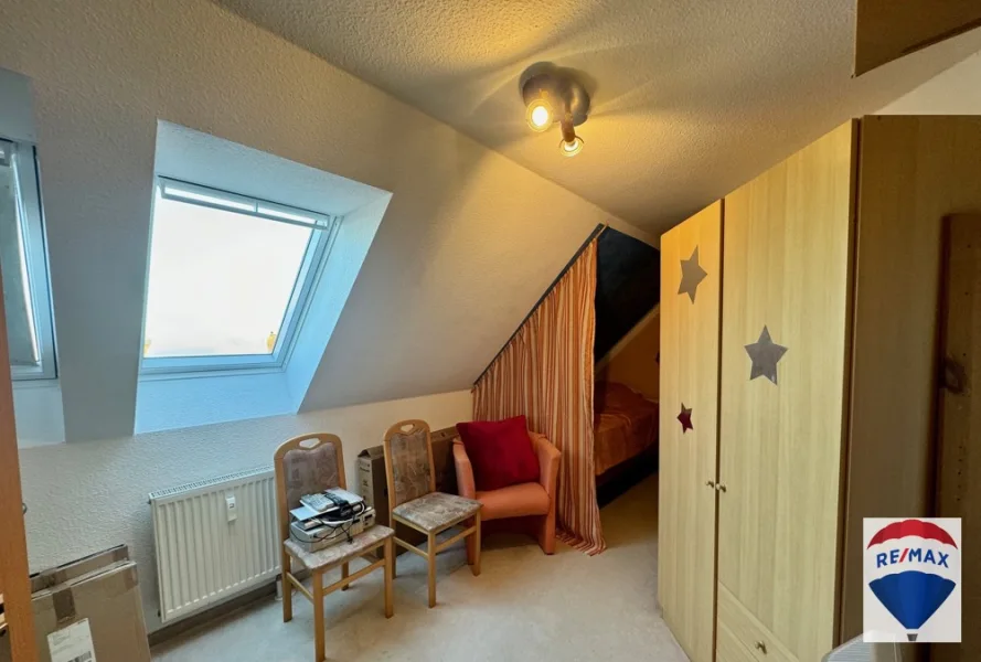 Schlafzimmer DG