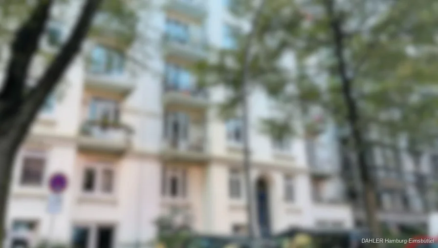 Diskrete Vermarktung - Wohnung kaufen in Hamburg Eimsbüttel - Diskrete Vermarktung: Wunderschöne 4,5-Zimmer-Wohnung mit 2 Balkonen, 2 Bädern und Garage