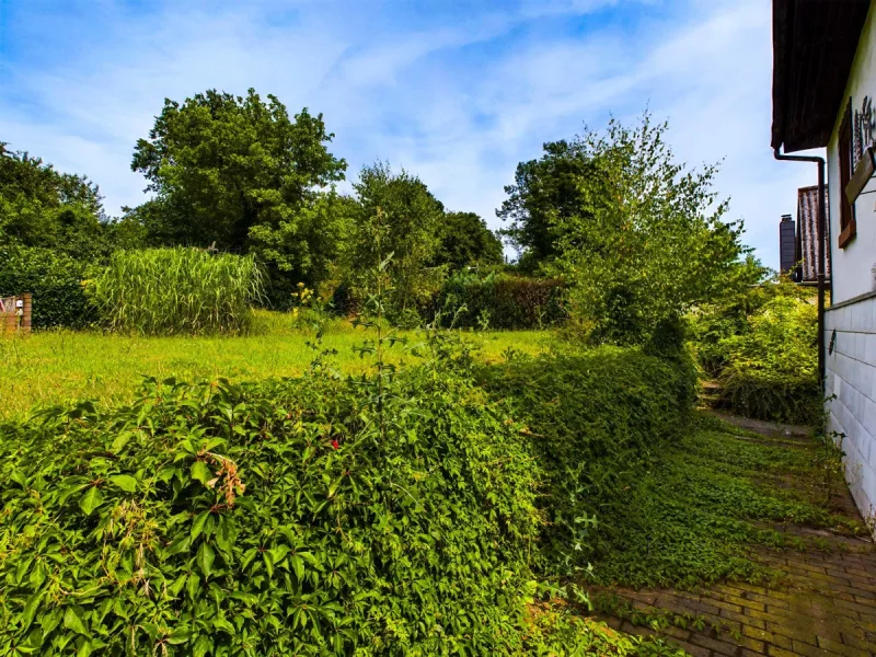 Geräumiges Einfamilienhaus mit Potenzial in Bexbach Garten