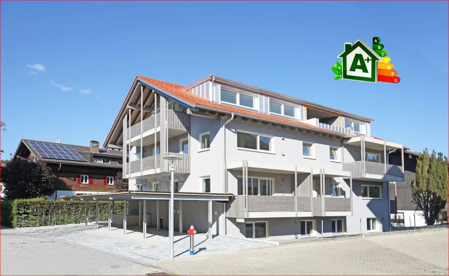 Hausansicht südwest - Wohnung kaufen in Nesselwang - Exklusive Penthouse-Wohnung! TOP Ausstattung! Top Energiewert KFW40EE