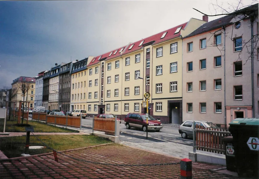 Frontansicht - Wohnung kaufen in Gera - Preis- Sensation wegen Erbschaft!Attraktive 3 ZKB inkl. Stellplatz in Gera zu verkaufen