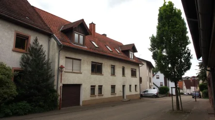 Haus von vorne Foto3 - Haus kaufen in Epfenbach - Genug Platz für 3-4 Wohnungen