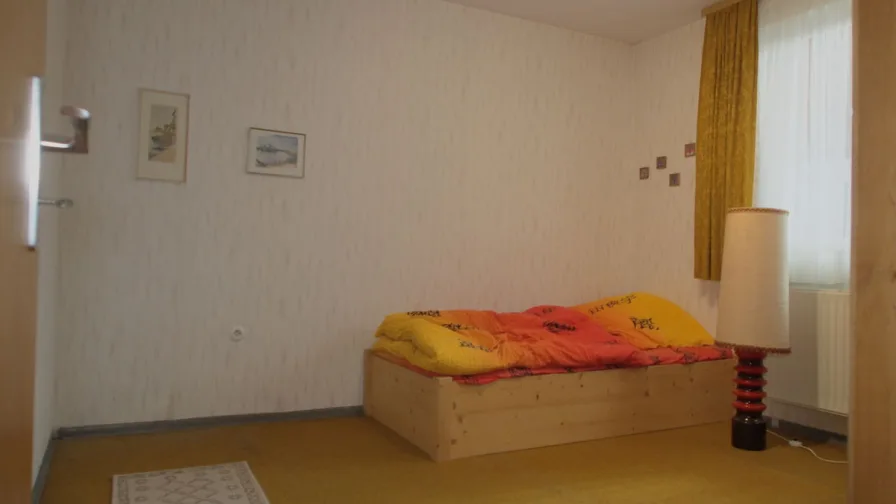 EG kleines Schlafzimmer