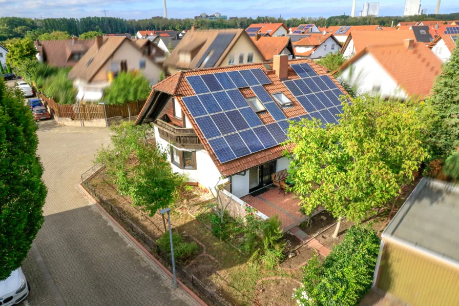 FireB. - 07 - Haus kaufen in Altrip - Freistehender Wohntraum mit Garage und Solaranlage in Spielstraße