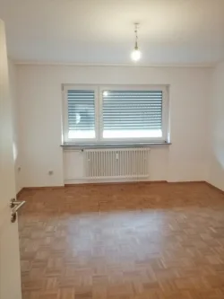 Wohn- und Schlafzimmer - Wohnung mieten in Ludwigshafen am Rhein / Mundenheim - Süße Traumwohnung - renoviert, in Bahnhofsnähe!