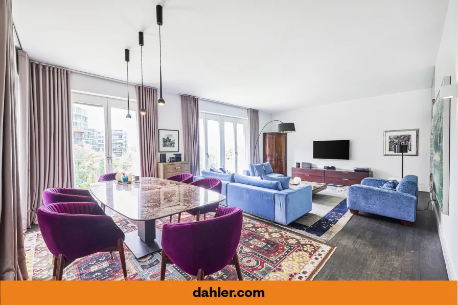 Wohnzimmer - Wohnung kaufen in Berlin / Tiergarten - Extravagantes Apartment mit Parkblick und Chipperfield Architektur