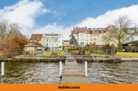 Wasserseitige Ansicht - Haus kaufen in Berlin / Friedrichshagen - Einzigartige Altbauvilla am Wasser mit spektakulärem Weitblick