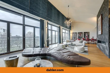 Panorama-Wohnzimmer mit 5 Meter Deckenhöhe - Wohnung kaufen in Berlin / Tiergarten - Extravagantes Rooftop-Unikat am Lützowplatz - 5 Meter Deckenhöhe