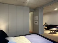 Schlafzimmer mit Einbauschränken