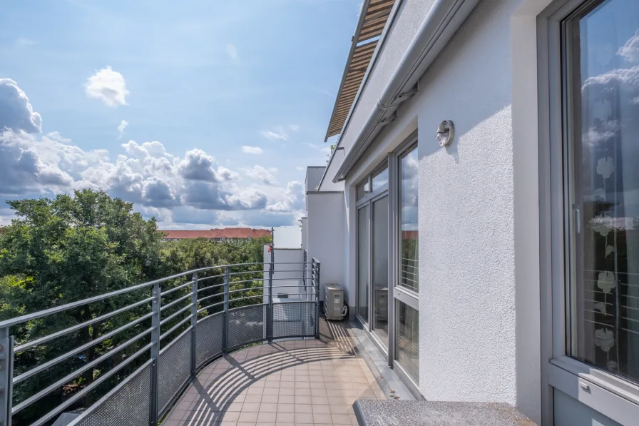 Großer Sonnenbalkon