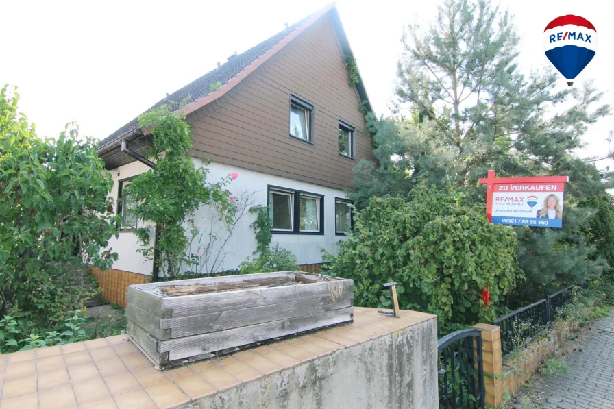 IMG_6693 - Haus kaufen in Maxdorf - NEUER PREIS Großzügiges Einfamilienhaus mit Einliegerwohnung und Renovierungspotenzial