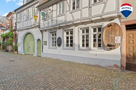 Außenansicht - Gastgewerbe/Hotel mieten in Neustadt - Traditionsreiche Weinstube sucht neuen Pächter: Eine Chance für Gastronomie-Enthusiasten