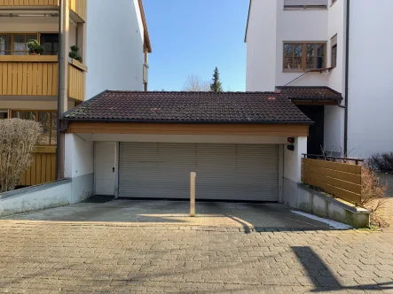 Einfahrt - Garage/Stellplatz kaufen in Landsberg - Tiefgaragenstellplatz in Landsberg/Lech am Englischen Garten