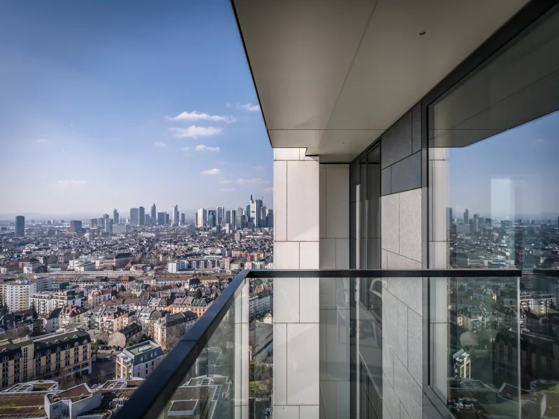 Balkon mit Skylineblick