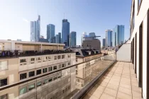 Balkon mit Skylineblick