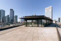 Dachterrasse mit Skylineblick