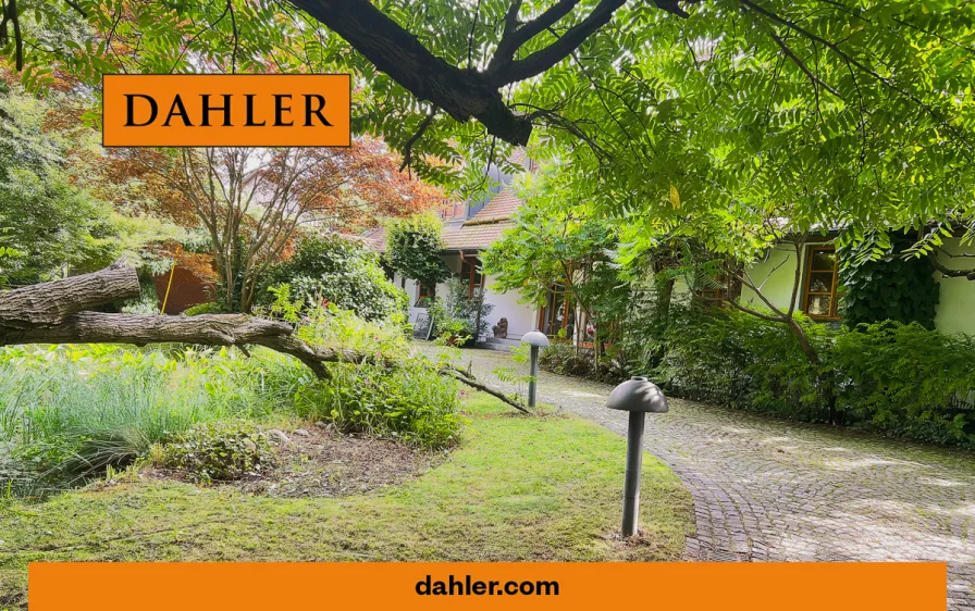 Außenansicht - Haus kaufen in Neusäß / Westheim - Exklusive Villa mit Blick über das Schmuttertal in Neusäß - Westheim