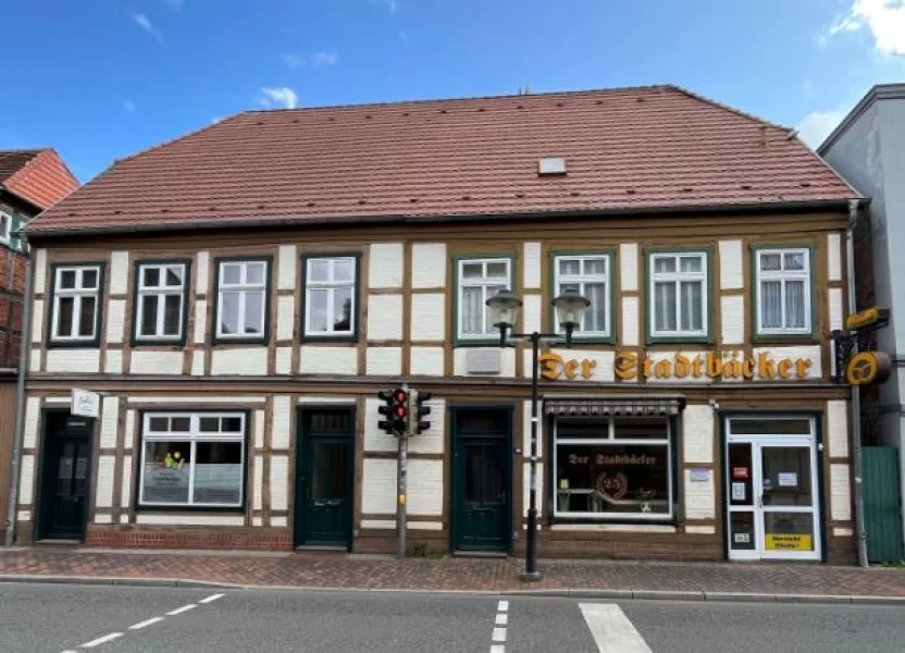  - Haus kaufen in Goldberg - Reduzierter Preis! Stadthaus mit Einliegerwohnung und Laden/Gewerbefläche