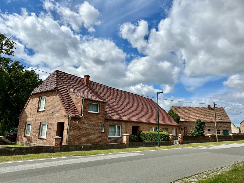 Titelbild - Haus kaufen in Alt Krenzlin - *Viel Platz und ländliche Idylle *