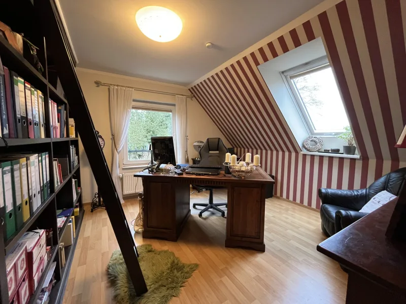 Herrenzimmer/ Büro