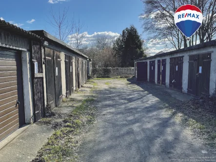 Garagenhof - Garage/Stellplatz mieten in Magdeburg - Abstellräume, Garagen und Stellplätze zu vermieten