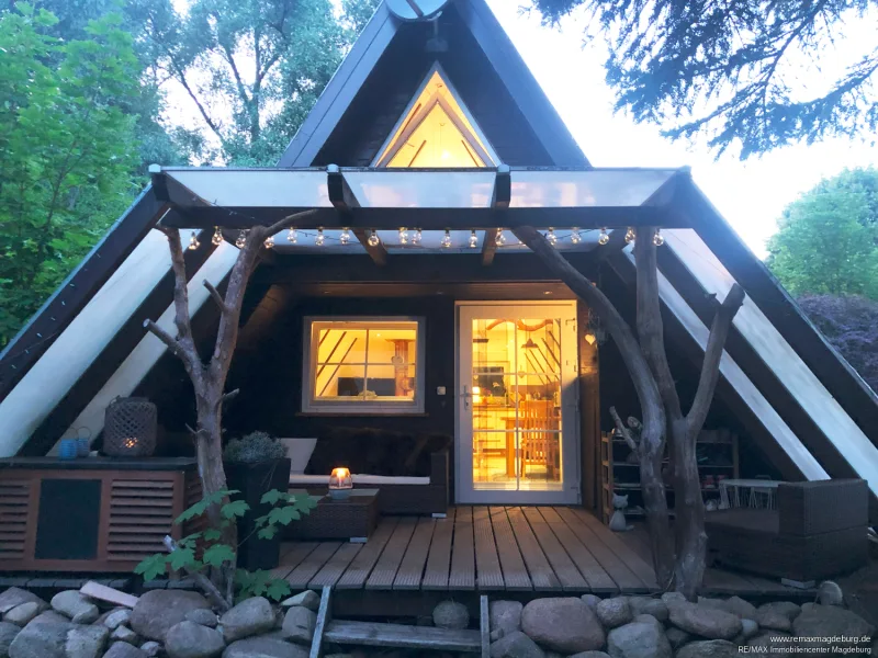 Außenansicht  - Haus kaufen in Möthlitz - Ein Traum wird wahr: Gemütliche Finnhütte mit Havelblick und Bootsliegeplätzen