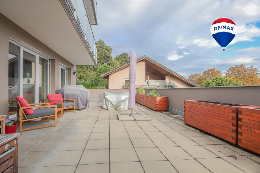 Terrasse - Wohnung kaufen in Bad Säckingen - Moderne 4,5-Zimmer Wohnung mit Garten