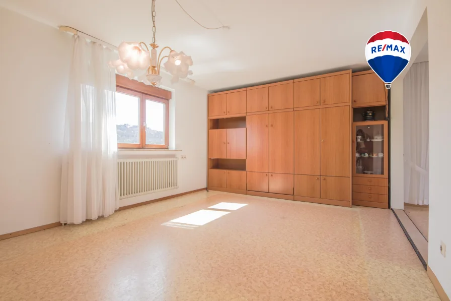 Obergeschoss-Wohnung - Haus kaufen in Küssaberg - Familienhaus mit 2-3 Wohnungen in Rheinheim