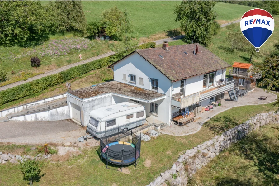 Branding - Haus kaufen in Waldshut-Tiengen - Freistehendes Einfamilienhaus mit Weitblick ins Grüne in Waldshut-Tiengen OT