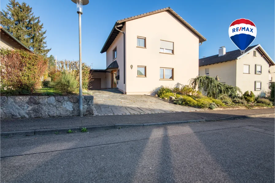 Branding - Haus kaufen in Waldshut-Tiengen - Großzügiges Einfamilienhaus - Ruhige Lage mit Gartenidylle