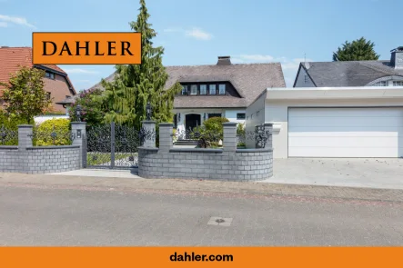  - Haus kaufen in Mönchengladbach - Freistehende Villa mit Wellness-Oase in ruhiger Lage