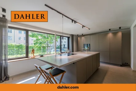 Küche - Wohnung kaufen in Düsseldorf - Best Architects Award Auszeichnung 2022, Exclusive Gartenwohnung mit luxuriöser Ausstattung