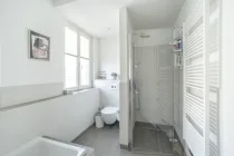 Badezimmer en suite 